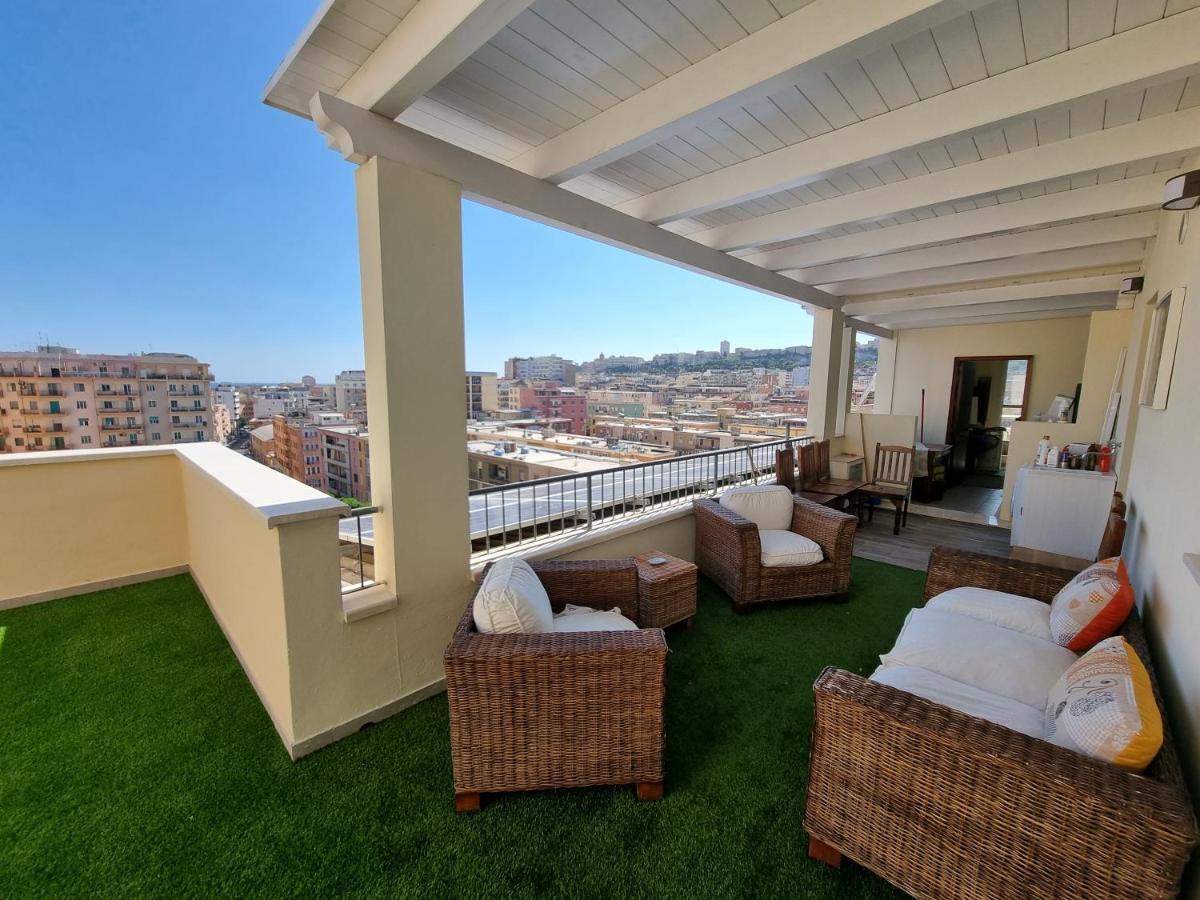 Attico Panoramico Cagliari Daire Dış mekan fotoğraf