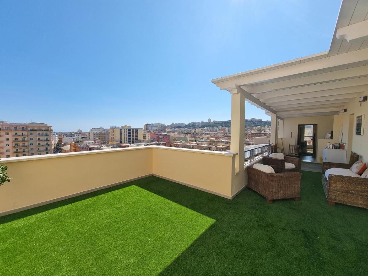 Attico Panoramico Cagliari Daire Dış mekan fotoğraf